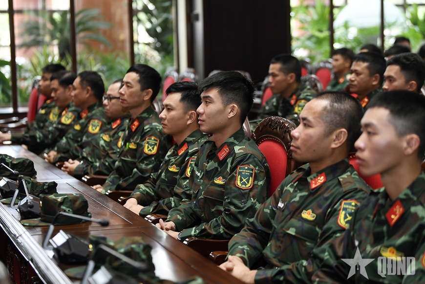 /UploadStore/admin/250330 Cuu tro dong dat tai Myanmar/07.jpg